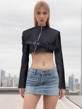 Schwarze Dislokations-Kurzjacke